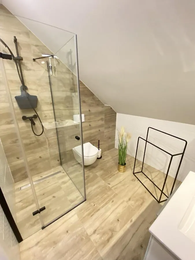Apt Fiona3 Centrum700M Parking Bezplatny Monitorowany Salon Tv Sypialnia Tv Lazienka Kuchnia Rekuperacja Karpacz